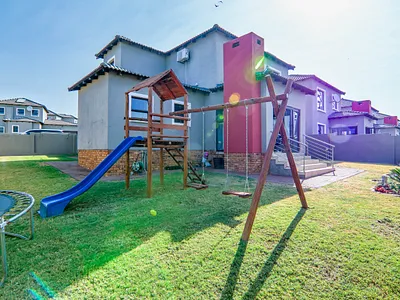 3 Bedroom House For Sale in Centurion - tUDn.webp