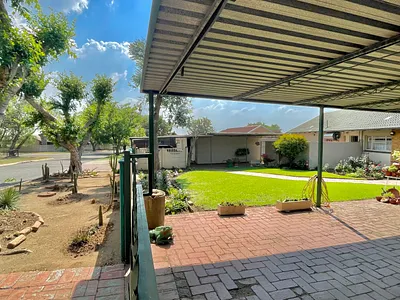 3 Bedroom House For Sale in Secunda - A9gP.webp