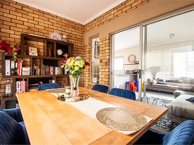 2 Bedroom Apartment For Sale in Centurion - fFHd.webp