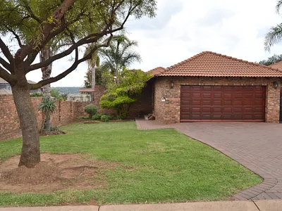 3 Bedroom Townhouse For Sale in Centurion - img