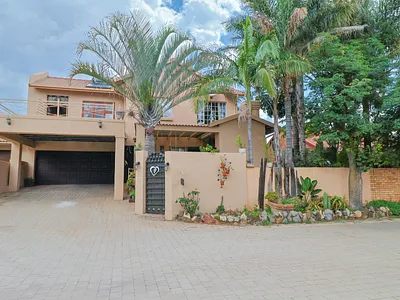 3 Bedroom Townhouse For Sale in Centurion - img