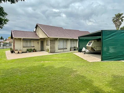 3 Bedroom House For Sale in Secunda - img