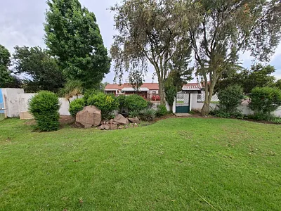 4 Bedroom House For Sale in Secunda - 2CgF.webp