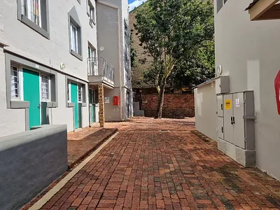 Townhouse To Rent in Pretoria - dkVm.webp