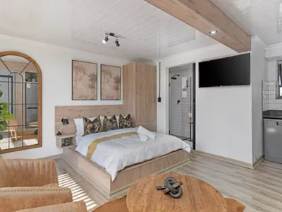 1 Bedroom Townhouse For Sale in Blouberg - Khot.webp