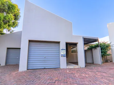 3 Bedroom Townhouse For Sale in Centurion - 1cw0.webp