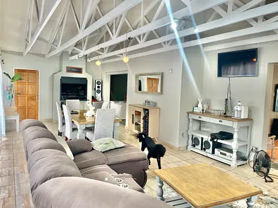 4 Bedroom House For Sale in Secunda - 79G2.webp