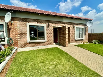 1 Bedroom Townhouse For Sale in Secunda - u0cT.webp