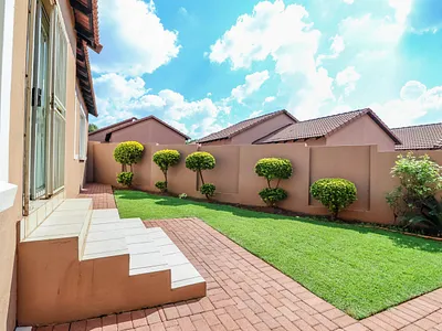 3 Bedroom Townhouse For Sale in Centurion - boYV.webp