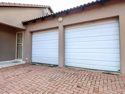 3 Bedroom Townhouse For Sale in Centurion - kIuK.webp