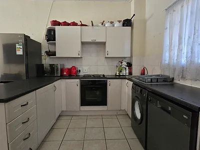2 Bedroom Apartment To Rent in Midrand - FMFc.webp