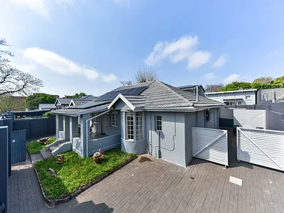 6 Bedroom House For Sale in Johannesburg - img