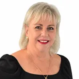 Leonie Coetzee - Y2Eq.webp