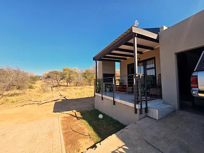 3 Bedroom House For Sale in Zandspruit Bush & Aero Estate, Hoedspruit - Cj9G.webp