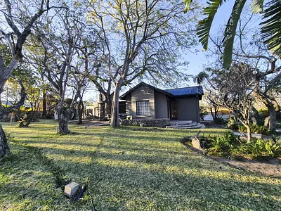 3 Bedroom House For Sale in Hoedspruit - img