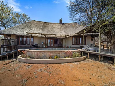 5 Bedroom House For Sale in Raptors View Wildlife Estate, Hoedspruit - aqq9.webp