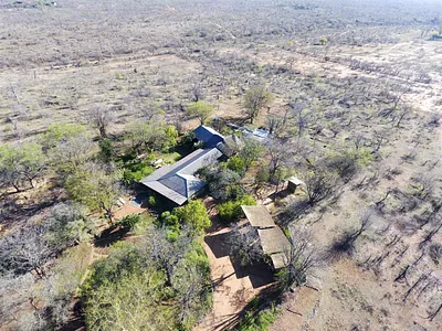 4 Bedroom House For Sale in Grietjie Game Reserve, Hoedspruit - FCNZ.webp