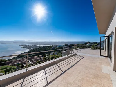 4 Bedroom House For Sale in Knysna - img