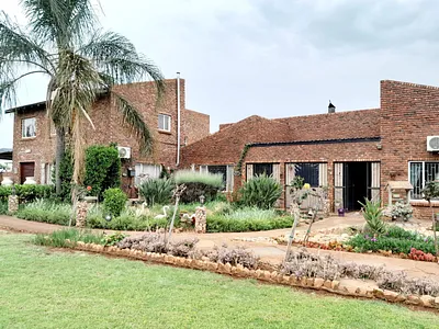 7 Bedroom House For Sale in Pretoria - nzWd.webp