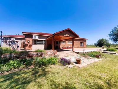 4 Bedroom House For Sale in Potchefstroom - dr14.webp