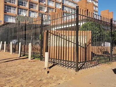 1.5 Bedroom Apartment For Sale in Pretoria - HtRg.webp