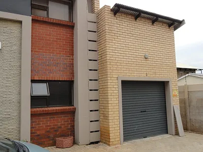 1 Bedroom Apartment For Sale in Potchefstroom - IaxL.webp