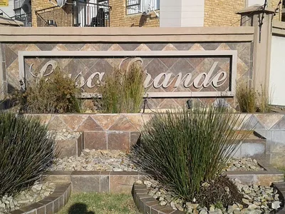 2 Bedroom Apartment For Sale in Potchefstroom - OLsq.webp