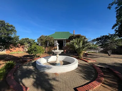 5 Bedroom House For Sale in Bloemfontein - RjX0.webp