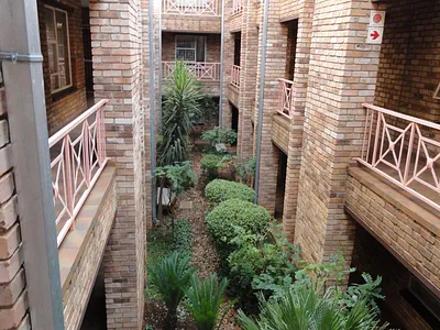 2 Bedroom Apartment For Sale in Potchefstroom - XO6y.webp