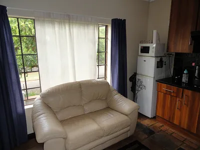 1 Bedroom Apartment For Sale in Potchefstroom - 0ZHA.webp