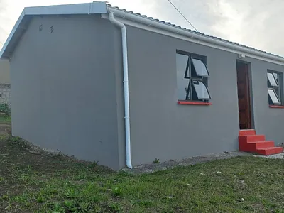 2 Bedroom House For Sale in East London - img