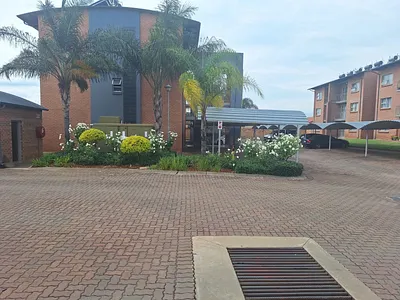 2 Bedroom Apartment For Sale in Pretoria - img
