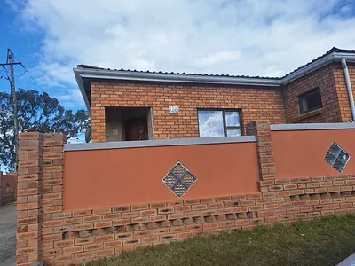 2 Bedroom House For Sale in King Williams Town - Y4IZ.webp