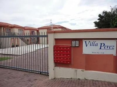 2 Bedroom Apartment For Sale in Potchefstroom - 1la8.webp