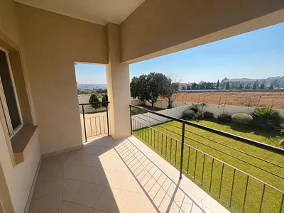 2 Bedroom Apartment For Sale in Midrand - img