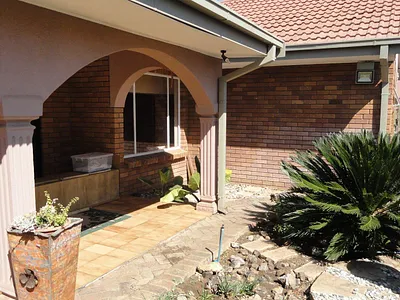 4 Bedroom House For Sale in Potchefstroom - sogr.webp