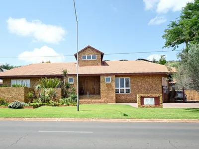 4 Bedroom House For Sale in Pretoria - i4lx.webp
