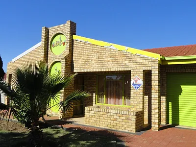 3 Bedroom House For Sale in Potchefstroom - jD0y.webp
