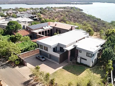 6 Bedroom House For Sale in Pretoria - 5apP.webp