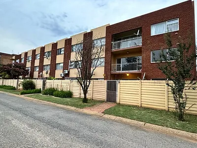 2 Bedroom Apartment For Sale in Potchefstroom - a8KR.webp
