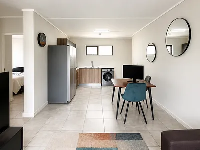 2 Bedroom Apartment For Sale in Gordons Bay - img