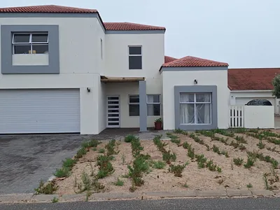 3 Bedroom House For Sale in Velddrif - woTA.webp