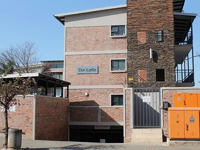 2 Bedroom Apartment For Sale in Potchefstroom - qnn8.webp