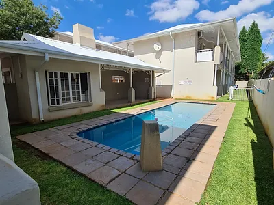 2 Bedroom Apartment For Sale in Potchefstroom - J84V.webp