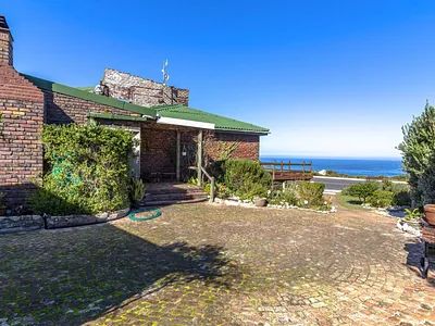 4 Bedroom House For Sale in Bettys Bay - img