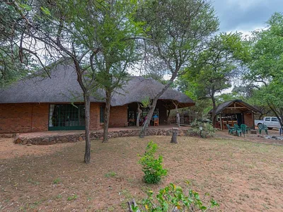3 Bedroom House For Sale in Lephalale - E9sf.webp