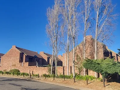 2 Bedroom Apartment For Sale in Bloemfontein - f8uh.webp