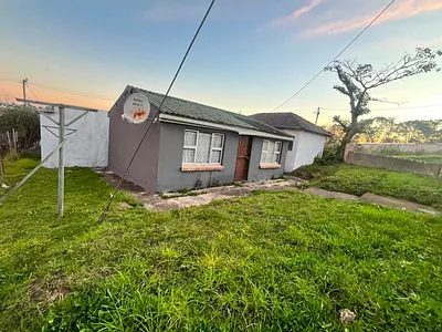3 Bedroom House For Sale in East London - img