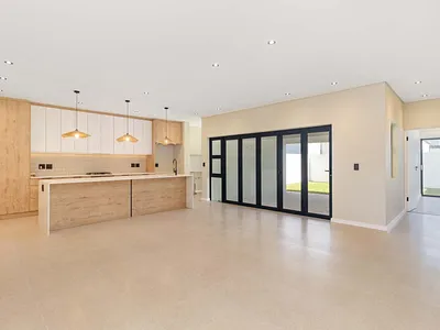 4 Bedroom House For Sale in Blouberg - img