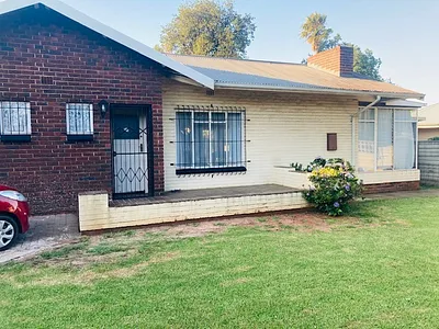 3 Bedroom House For Sale in Brakpan - img